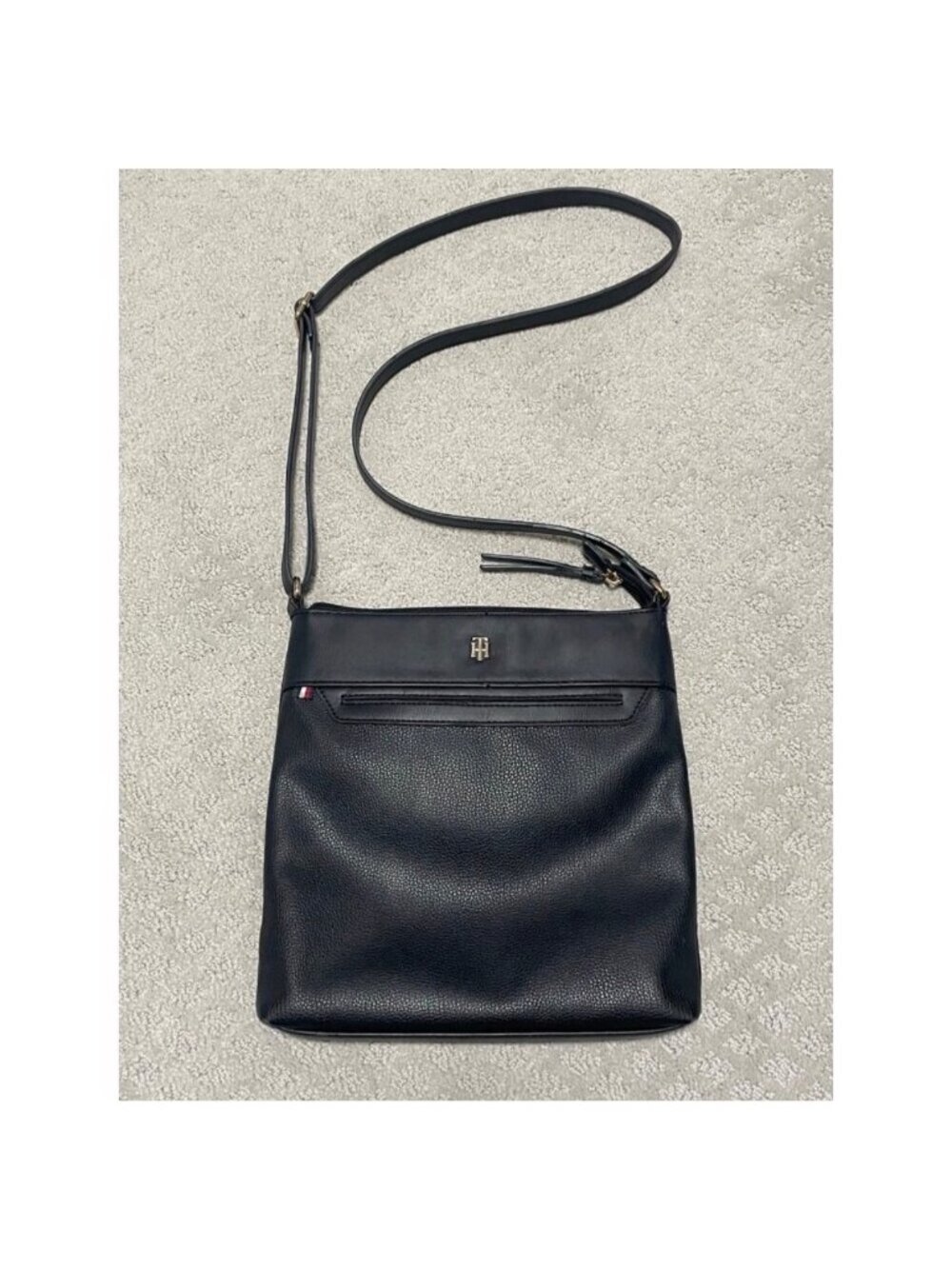 Tommy Hilfiger Black Crossbody Bag With Adjustable Strap gold logo - Picture 5 of 16